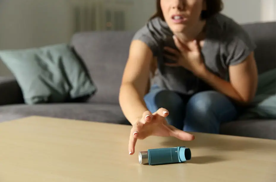 woman-experiencing-an-asthma-attack-with-an-inhaler