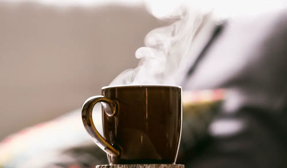 hot-cup-of-tea-to-treat-asthma-attack-symptoms